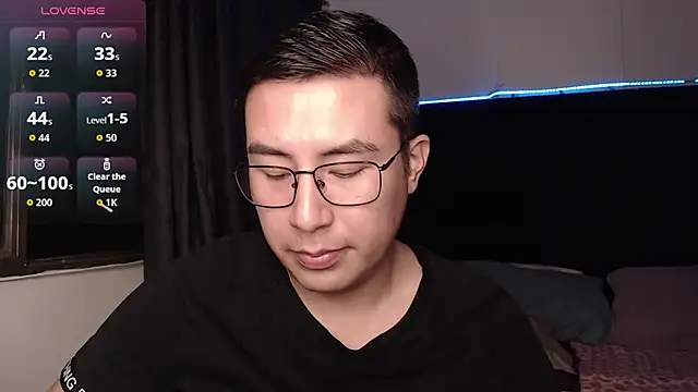 andrewmhilton  online show from February 3, 2026, 6:40 am