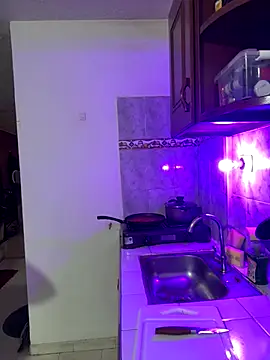 andrewmhilton  online show from September 17, 2025, 6:54 pm