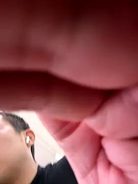 andrewmhilton  online show from September 10, 2025, 7:13 pm