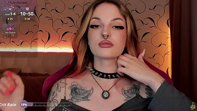 BratzieDarsie online show from October 1, 2025, 9:47 am