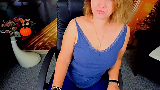 EmmaxPark online show from November 7, 2025, 6:29 am