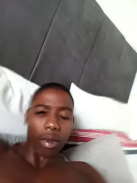 Snapshot of BLACK_BOTTOM03 chatting on March 4, 2026, 9:17 am BLACK BOTTOM03 online show from March 4, 2026, 9:17 am