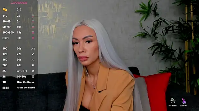 Snapshot of Bailey_Rush chatting on March 11, 2025, 12:17 pm Bailey Rush online show from March 11, 2025, 12:17 pm
