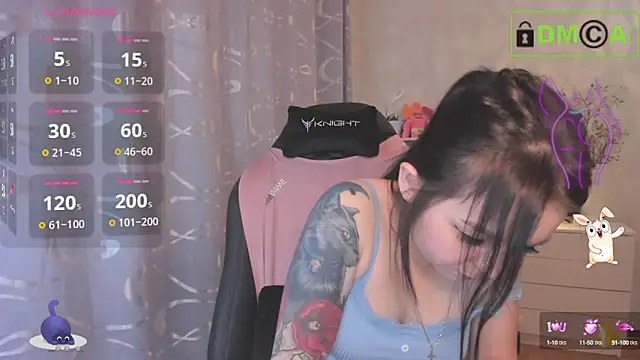 Snapshot of AnnyHoney_ chatting on October 16, 2025, 11:18 am AnnyHoney online show from October 16, 2025, 11:18 am