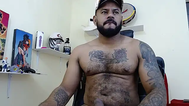 Snapshot of Damian64420 chatting on November 11, 2025, 3:12 am Damian64420 online show from November 11, 2025, 3:12 am