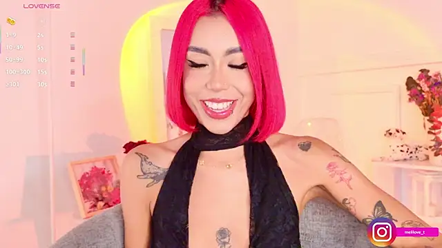 Mely-taylor online show from November 4, 2025, 9:07 pm