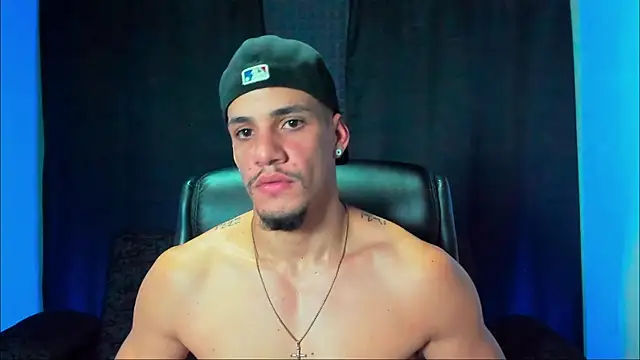 Snapshot of jhonnysnow17 chatting on November 18, 2025, 3:43 am jhonnysnow17 online show from November 18, 2025, 3:43 am