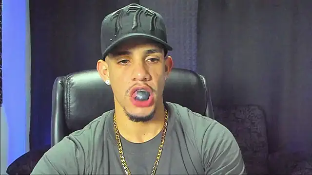 Snapshot of jhonnysnow17 chatting on December 5, 2025, 7:29 am jhonnysnow17 online show from December 5, 2025, 7:29 am