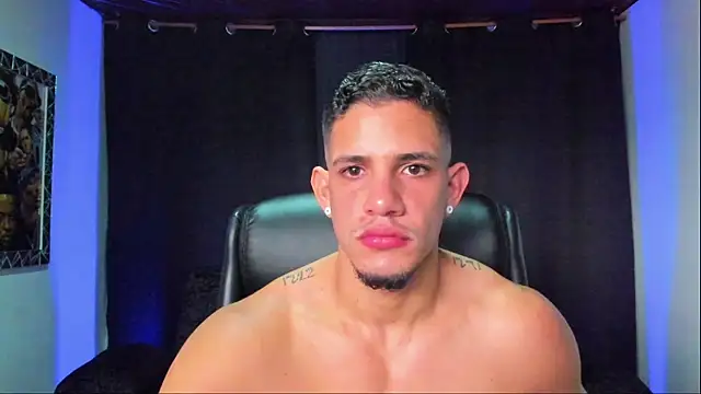 Snapshot of jhonnysnow17 chatting on October 31, 2025, 6:26 pm jhonnysnow17 online show from October 31, 2025, 6:26 pm