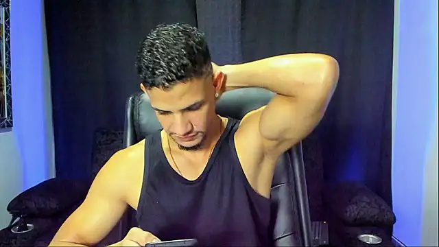 Snapshot of jhonnysnow17 chatting on December 21, 2025, 4:03 am jhonnysnow17 online show from December 21, 2025, 4:03 am