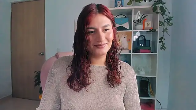 ari artis online show from November 4, 2025, 8:34 pm