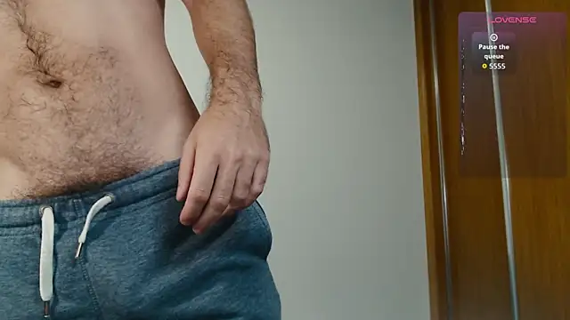 Snapshot of cutehairymacho chatting on November 7, 2025, 10:57 pm cutehairymacho online show from November 7, 2025, 10:57 pm