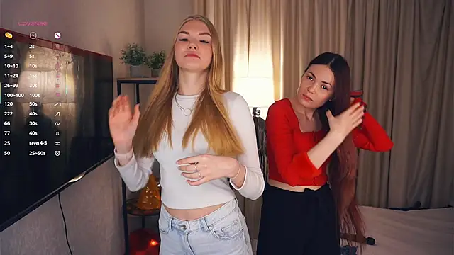 Snapshot of EllenReeves chatting on December 5, 2025, 6:12 am EllenReeves online show from December 5, 2025, 6:12 am