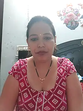 Poojabhabi101 online show from February 19, 2026, 5:48 am