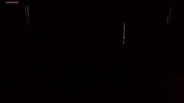 Snapshot of SelineSole chatting on February 21, 2025, 4:05 pm SelineSole online show from February 21, 2025, 4:05 pm