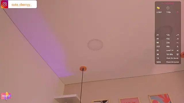 cute  cherry  online show from February 4, 2026, 9:21 pm