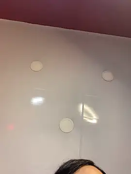 Snapshot of Aluna_sweet chatting on November 29, 2025, 9:59 pm Aluna sweet online show from November 29, 2025, 9:59 pm