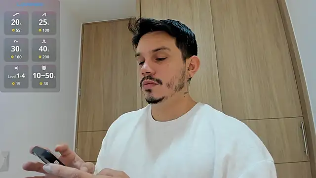 Snapshot of alejandro_stark chatting on November 30, 2025, 7:53 am alejandro stark online show from November 30, 2025, 7:53 am