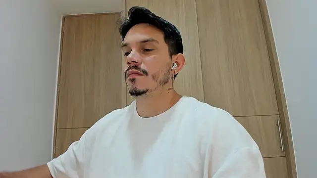 Snapshot of alejandro_stark chatting on November 29, 2025, 8:03 am alejandro stark online show from November 29, 2025, 8:03 am