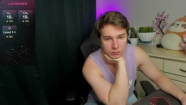 Vincent Strong online show from September 21, 2025, 8:19 am