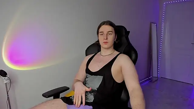 Vincent Strong online show from March 19, 2025, 7:51 am