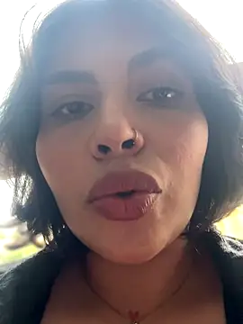 Snapshot of GigiiStone chatting on October 26, 2025, 7:03 pm GigiiStone online show from October 26, 2025, 7:03 pm