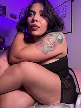 GigiiStone online show from February 9, 2026, 9:57 pm