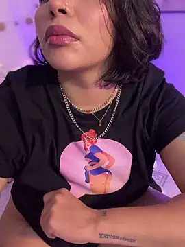 Snapshot of GigiiStone chatting on March 20, 2025, 12:51 am GigiiStone online show from March 20, 2025, 12:51 am