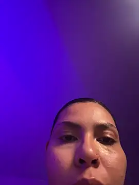 GigiiStone online show from April 11, 2026, 2:41 am