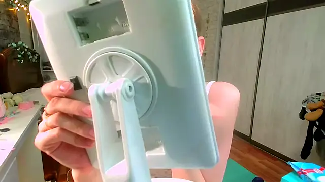   Aphrodita  wow   online show from March 20, 2026, 1:12 pm