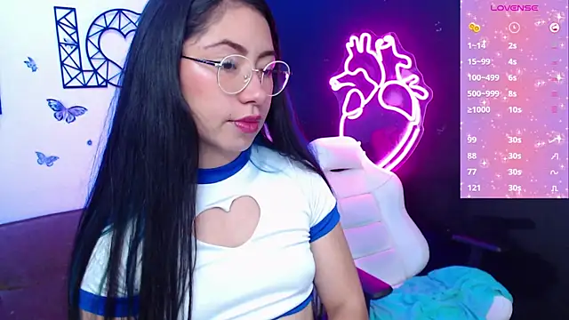 demyanderson  online show from February 3, 2025, 10:43 pm