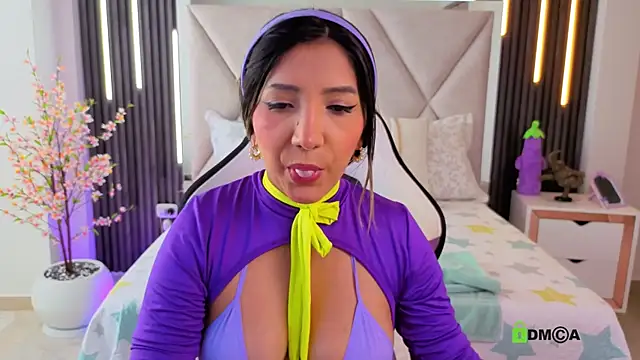 Snapshot of Happy_tits chatting on November 14, 2025, 2:54 pm Happy tits online show from November 14, 2025, 2:54 pm