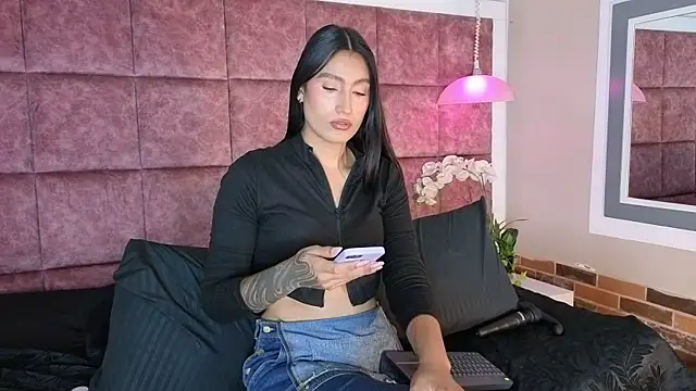 Snapshot of Taly_Fox chatting on June 21, 2026, 9:48 am Taly Fox online show from June 21, 2026, 9:48 am