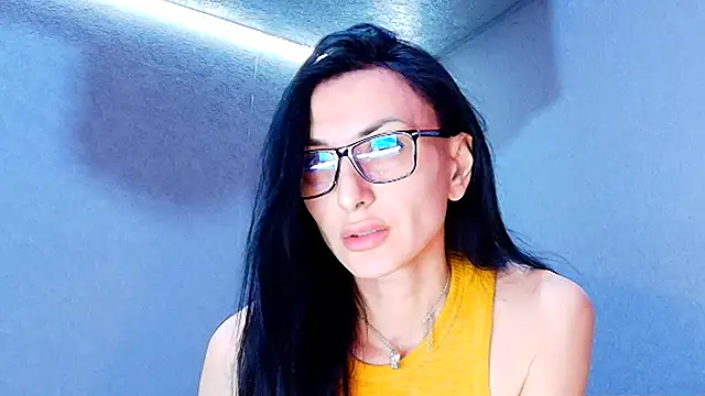 Siaconna online show from April 16, 2026, 7:53 am