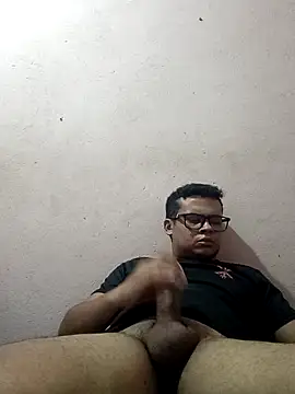 Snapshot of Novin18RJ chatting on February 16, 2025, 6:10 pm Novin18RJ online show from February 16, 2025, 6:10 pm