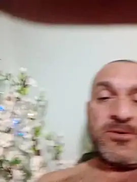 AzOZx9 online show from March 3, 2026, 4:47 pm