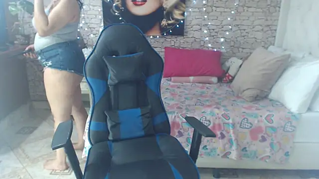 Snapshot of AlissonTyler4u chatting on September 21, 2025, 12:16 am AlissonTyler4u online show from September 21, 2025, 12:16 am
