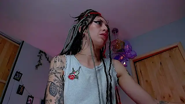 Snapshot of VickyJackson_ chatting on November 25, 2025, 10:54 pm VickyJackson online show from November 25, 2025, 10:54 pm