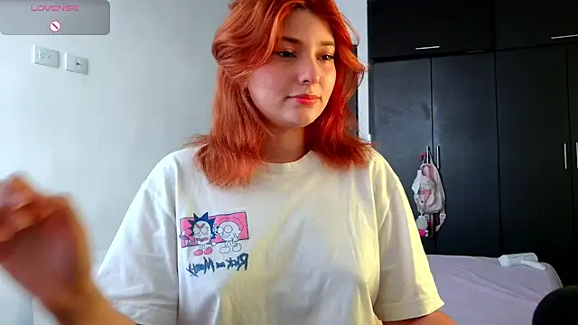 Ania jones online show from November 18, 2025, 9:29 pm