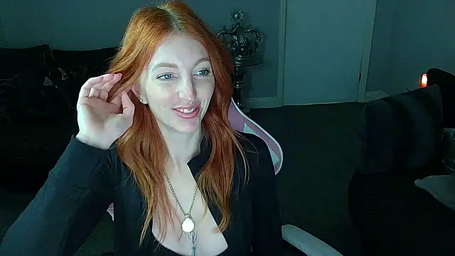 Snapshot of Red_firesquirt chatting on March 17, 2025, 2:12 pm Red firesquirt online show from March 17, 2025, 2:12 pm