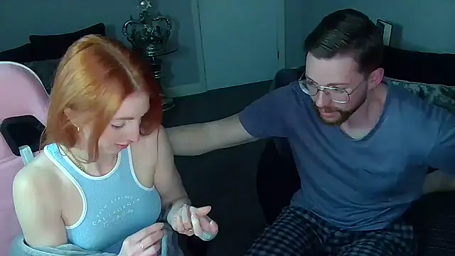 Snapshot of Red_firesquirt chatting on March 1, 2025, 9:37 pm Red firesquirt online show from March 1, 2025, 9:37 pm