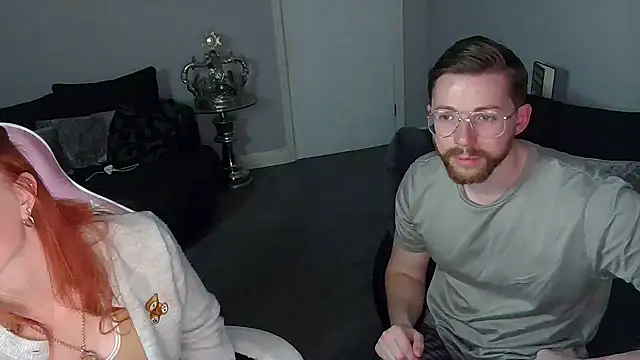 Snapshot of Red_firesquirt chatting on March 2, 2025, 9:41 pm Red firesquirt online show from March 2, 2025, 9:41 pm