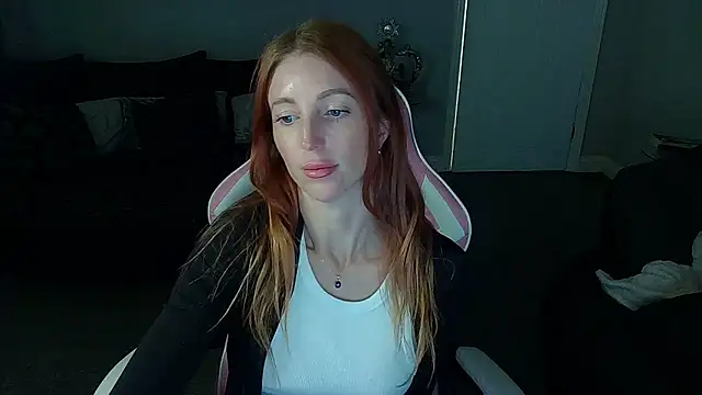 Snapshot of Red_firesquirt chatting on January 12, 2026, 12:45 pm Red firesquirt online show from January 12, 2026, 12:45 pm