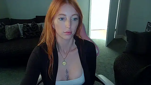 Snapshot of Red_firesquirt chatting on September 12, 2025, 12:05 pm Red firesquirt online show from September 12, 2025, 12:05 pm