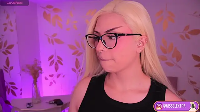 Misselektra   online show from March 19, 2026, 6:24 am