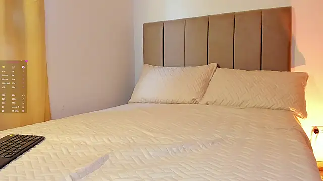 soyamandaa  online show from February 27, 2025, 7:37 pm