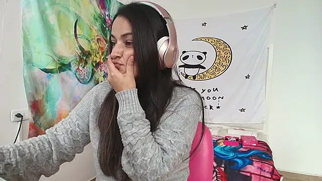 Snapshot of LovelyAzucena chatting on February 23, 2026, 4:51 pm LovelyAzucena online show from February 23, 2026, 4:51 pm