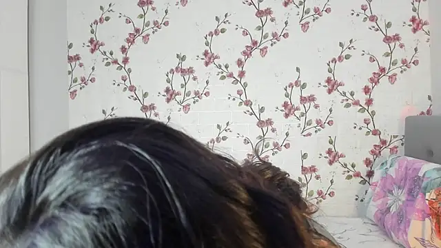 Alisagold90 online show from December 16, 2025, 7:45 am