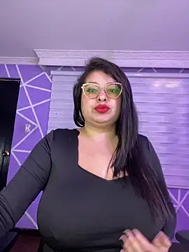 Snapshot of MiiaaJoness chatting on February 27, 2026, 3:01 pm MiiaaJoness online show from February 27, 2026, 3:01 pm