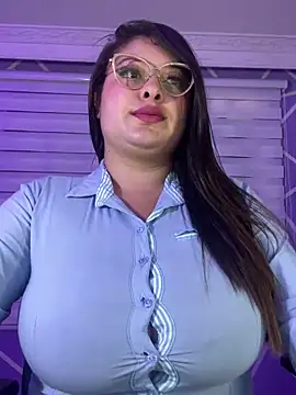 Snapshot of MiiaaJoness chatting on March 17, 2025, 6:11 pm MiiaaJoness online show from March 17, 2025, 6:11 pm